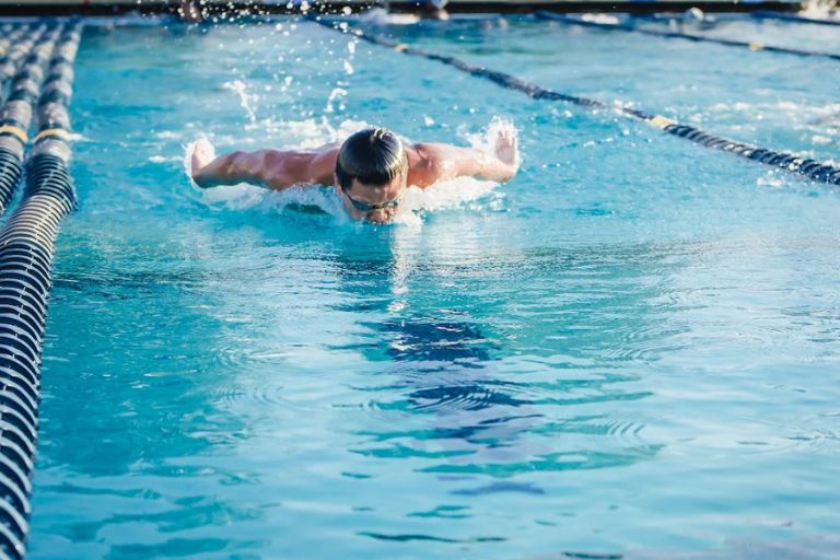 technische Schwimmübungen