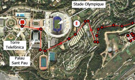 Läufer auf der 9-km-Route am Montjuic durch Barcelonas Olympiapark mit Olympia-Flair.