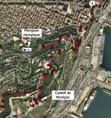 Läufer auf der 9-km-Route am Montjuïc durch Barcelonas Olympiapark mit Olympia-Flair.