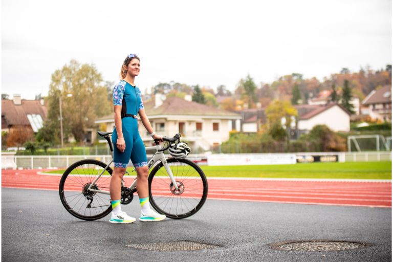 Triathlet beim Training nach Triathlon-Trainingsplan, passend fuer Sprintdistanz bis Ironman Wettkampf.