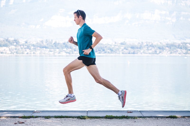 Carbon-Laufschuhe für 10-km-Läufe: Vorteile, Tempo und Eignung für ambitionierte Läufer