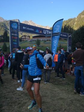 CCC-Finisherin Delphine gibt motivierende Tipps zum UTMB-Training mit RunMotion Coach für erfolgreiches Trailrunning.