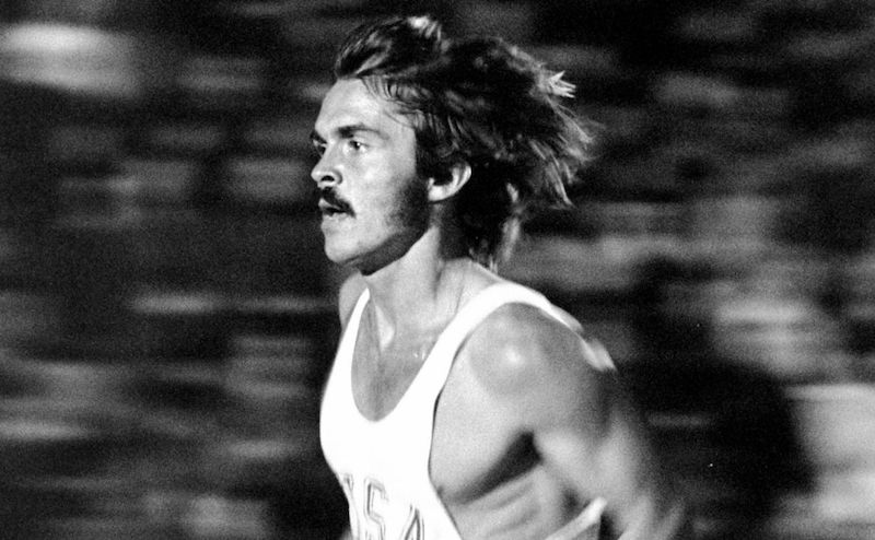 Porträt der Running-Legende Steve Prefontaine, amerikanischer Mittelstreckenläufer und Ikone des Ausdauersports.