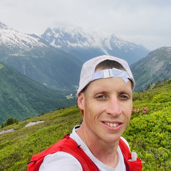 Yannick nach seinem 90-km-Ultra-Trail beim Marathon du Mont-Blanc vor der nächsten sportlichen Herausforderung