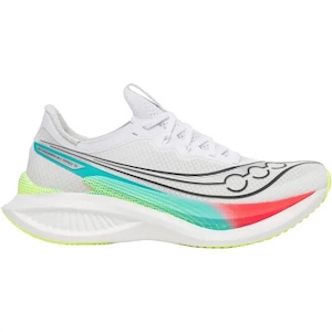 Moderne Marathon-Laufschuhe für ambitionierte Läufer beim Training und Wettkampf im Jahr 2026